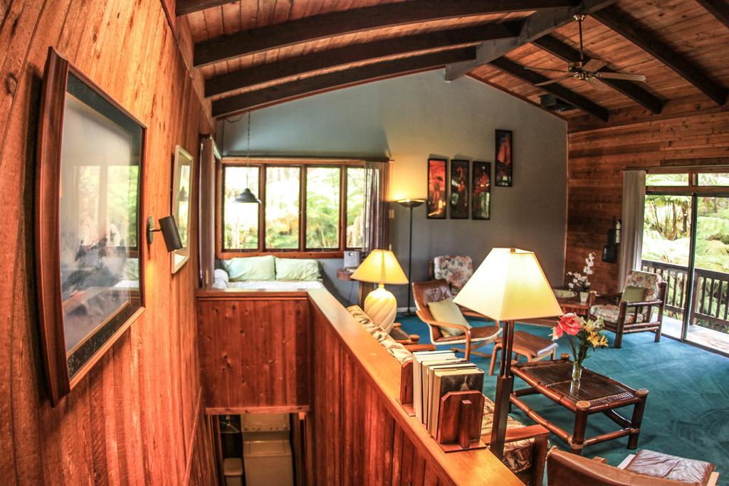 Volcano Village Lodge Room photo